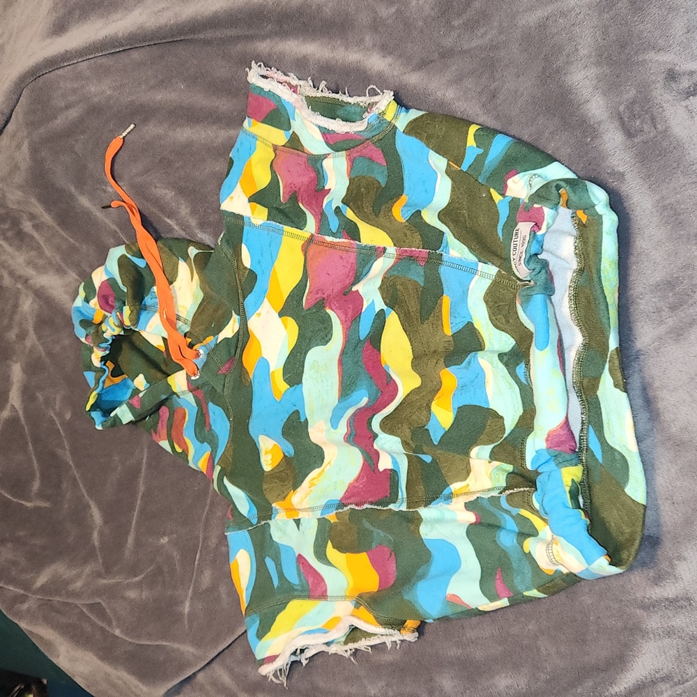 Cropped hoodie